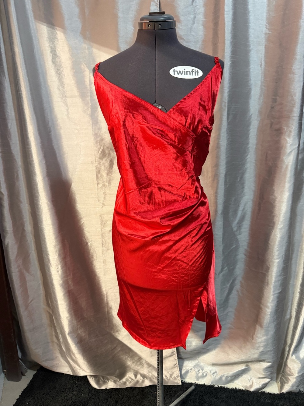 SHEIN Red One-Shoulder Satin Dress